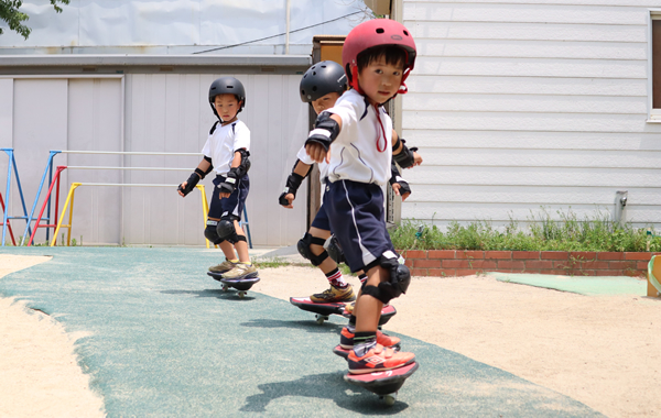 へんしんバイク 公式 - 30分で自転車デビュー | 3歳からの子供用 ...